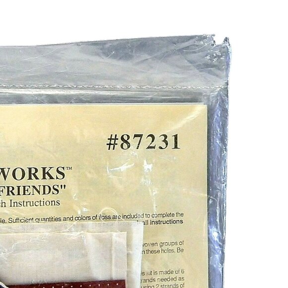 Counted Cross Stitch "Welcome Family & Friends" Hang-Up Kit Design Works 11"x14" - Picture 8 of 8